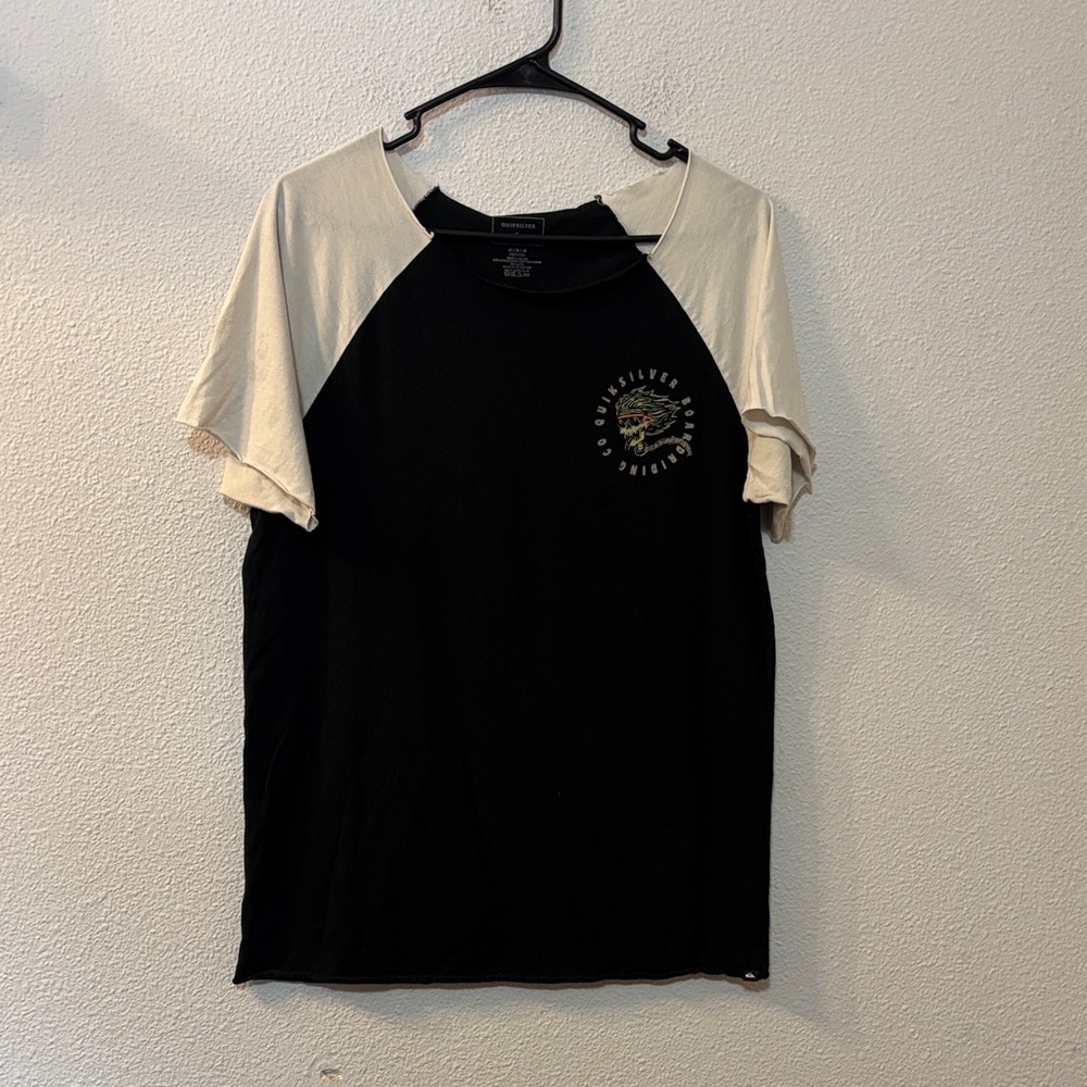 Quiksilver Black and Cream Short Sleeve Tee